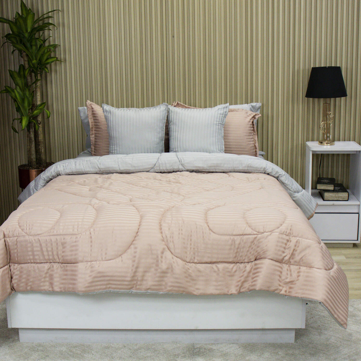 Plum贸n Golden Rose